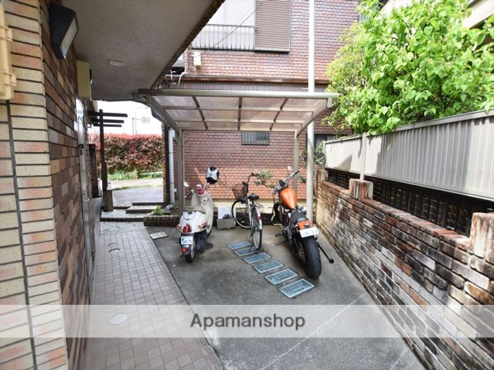 アーバンコートKY203の外観