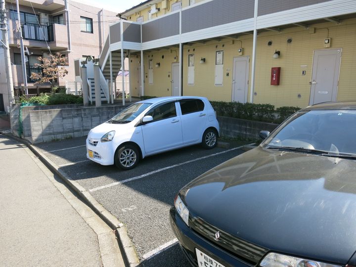 神奈川県相模原市南区鵜野森3丁目の賃貸アパートの外観