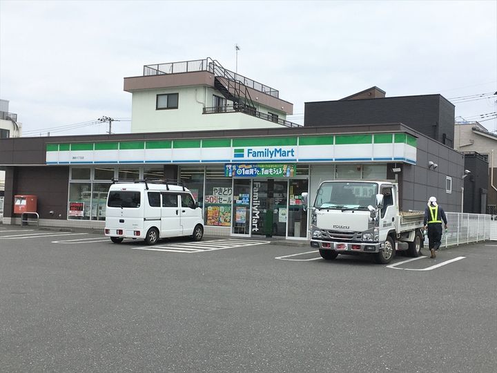 ニューインサイドの周辺