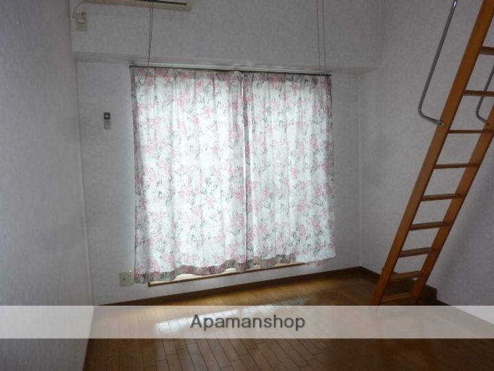 神奈川県相模原市南区相南2丁目の賃貸アパートの居間