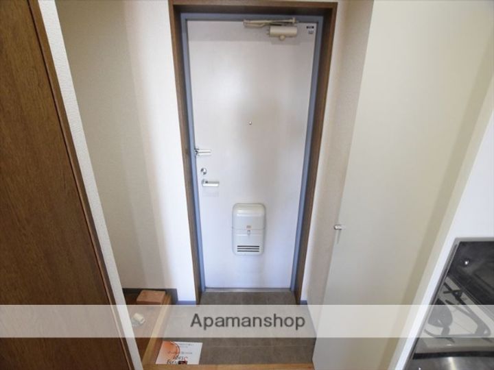 神奈川県相模原市南区上鶴間本町1丁目の賃貸マンションの玄関