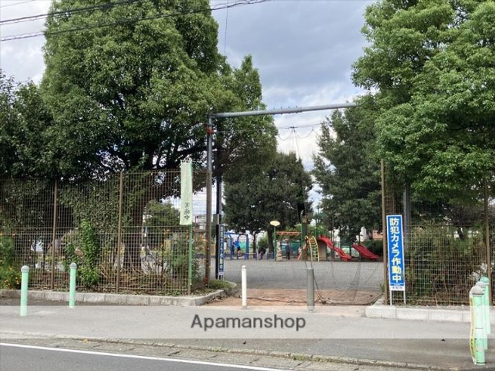 フォレット南の周辺