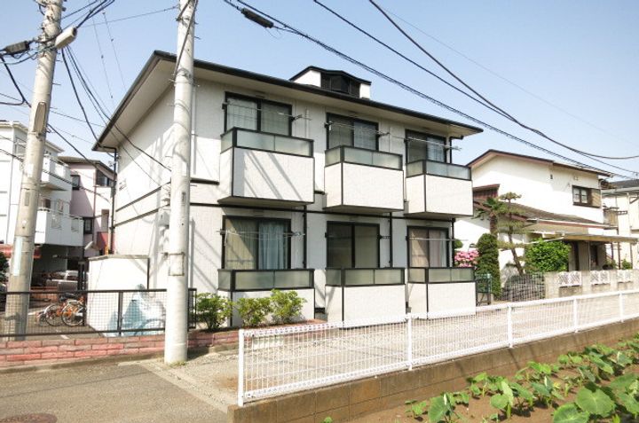 神奈川県相模原市南区上鶴間本町6丁目の賃貸アパートの外観