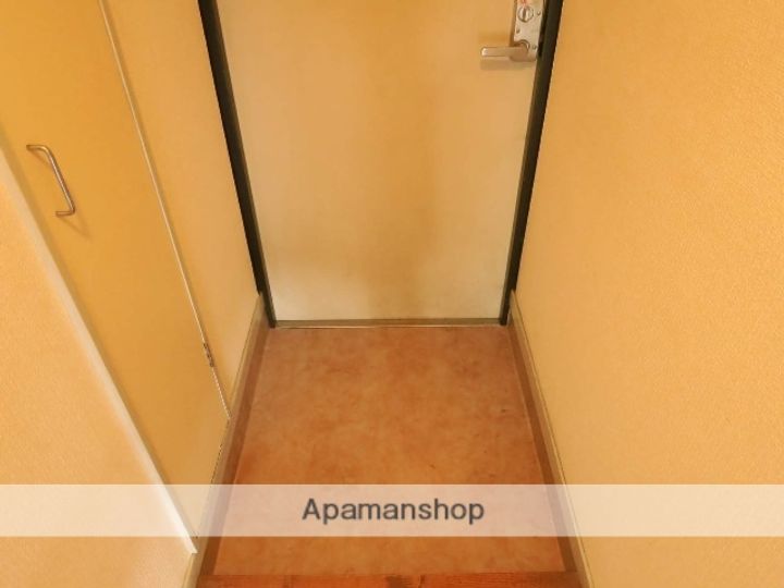 ハイツサガミの玄関