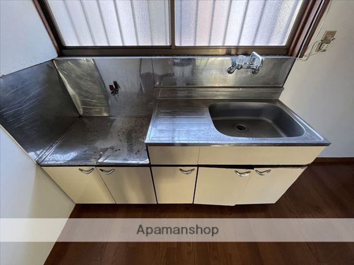 神奈川県座間市相模が丘4丁目の賃貸アパートのキッチン