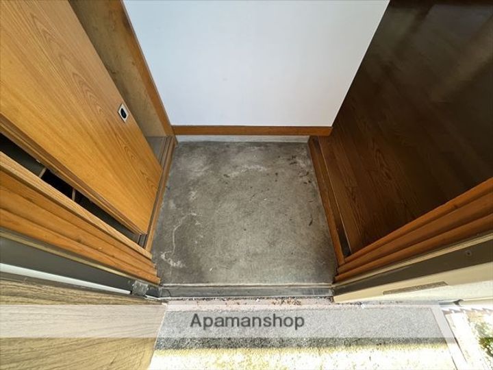 神奈川県座間市相模が丘4丁目の賃貸アパートの玄関