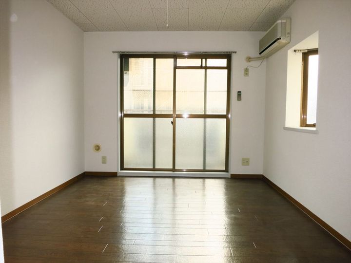 第3マンションオリトの居間