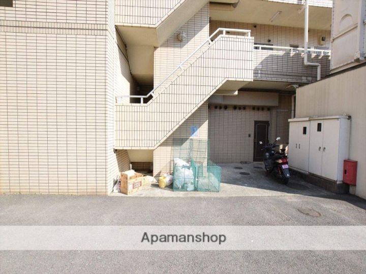 神奈川県相模原市中央区鹿沼台1丁目の賃貸マンションの外観