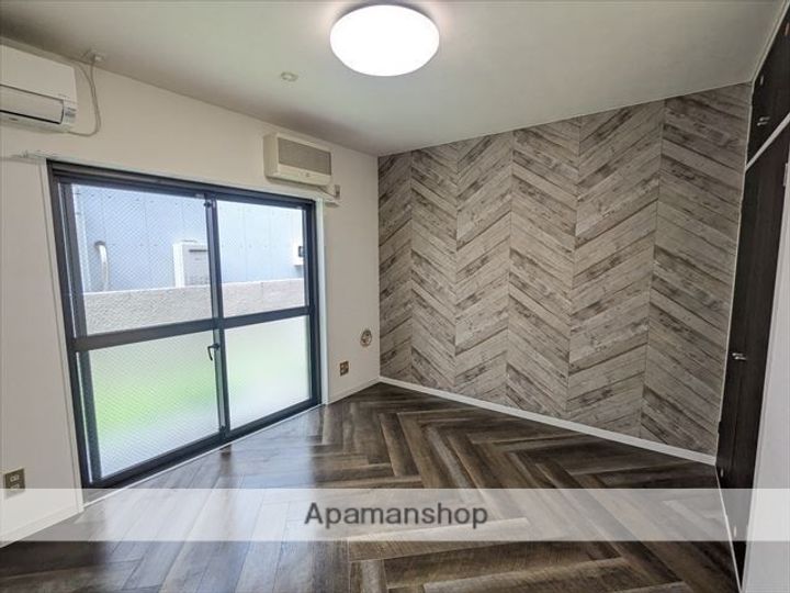 トラッドハウスの居間