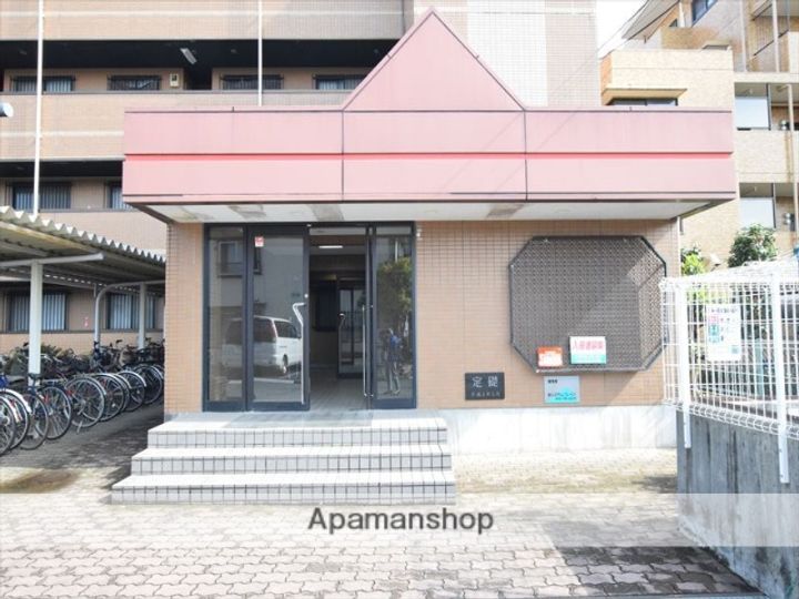 神奈川県相模原市南区上鶴間本町4丁目の賃貸マンションの外観