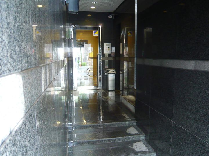 東京都町田市原町田2丁目の賃貸マンションの外観