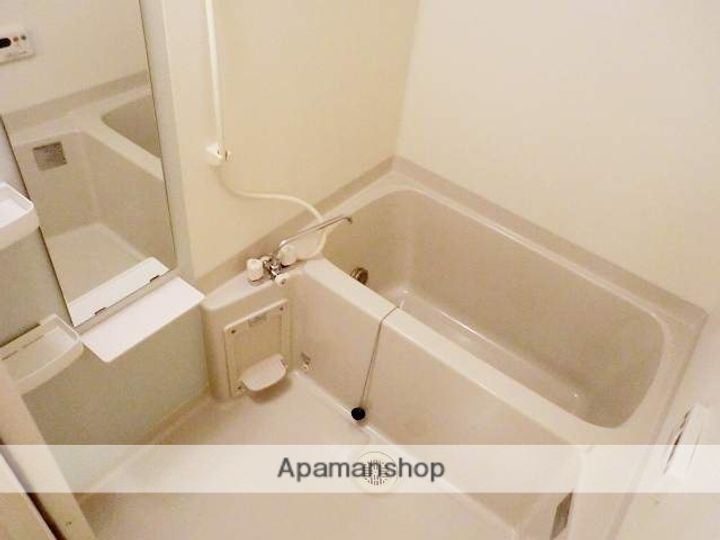 東京都町田市上小山田町の賃貸アパートの風呂
