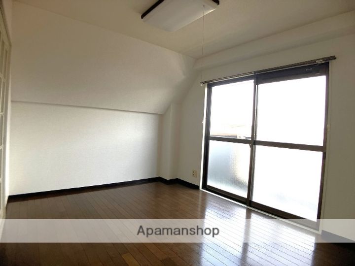 メゾン古淵303の居間