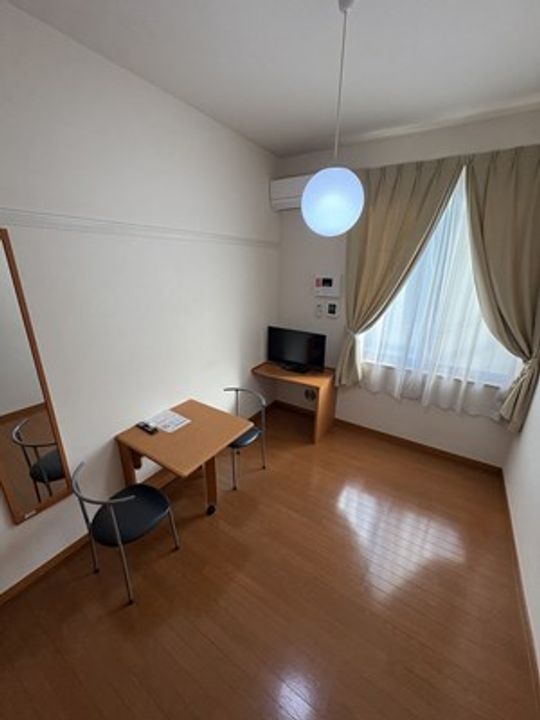 レオパレスアルテミスの居間