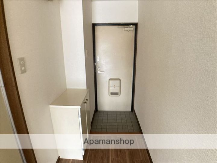 神奈川県相模原市中央区富士見6丁目の賃貸マンションの玄関
