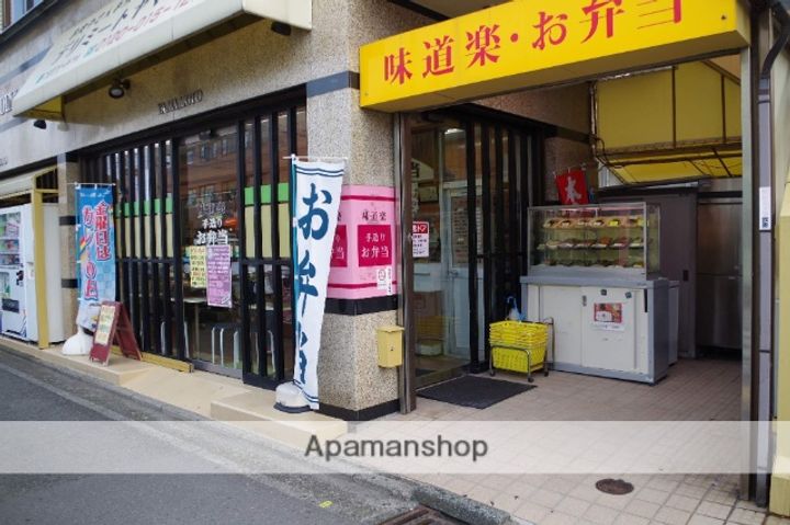 メゾン・ド・ヴィオロンの周辺