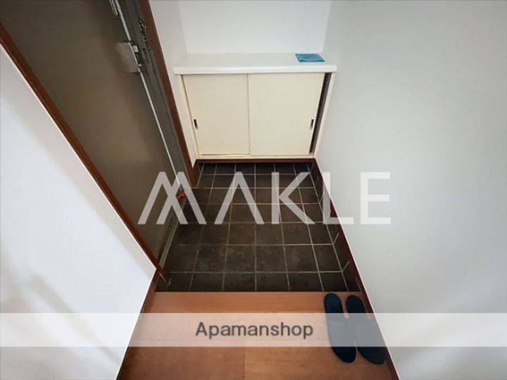 ベルウッド館301の玄関