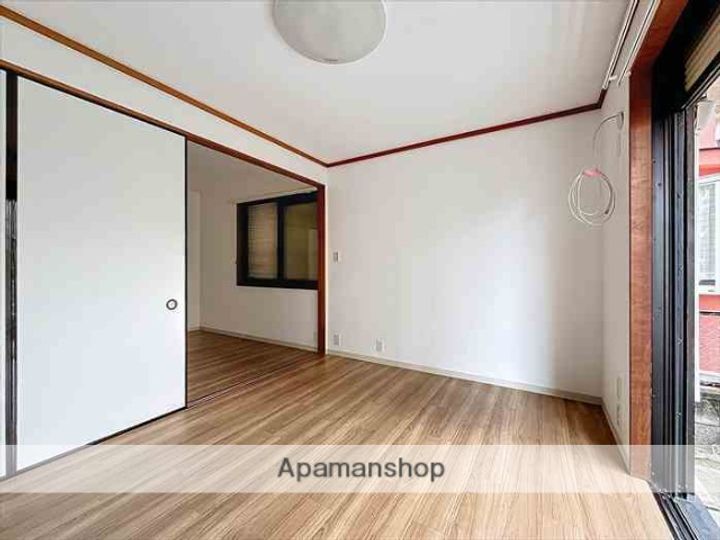 ゼフィール新大津の内装