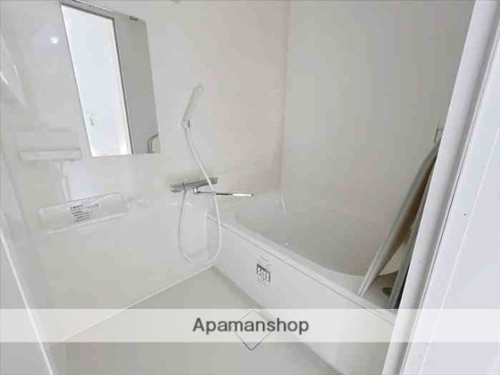 ゼフィール新大津の風呂