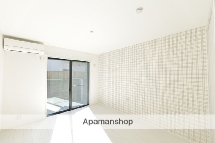 ビリーブ大津の居間