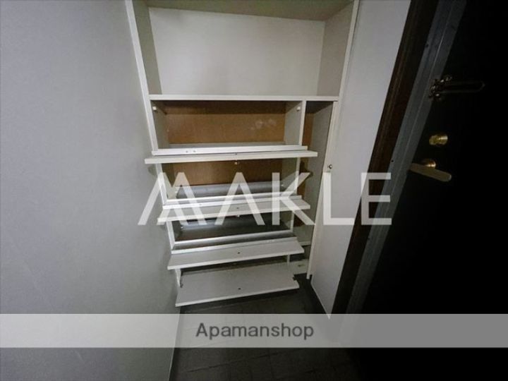 第5リビエール山鳶の内装