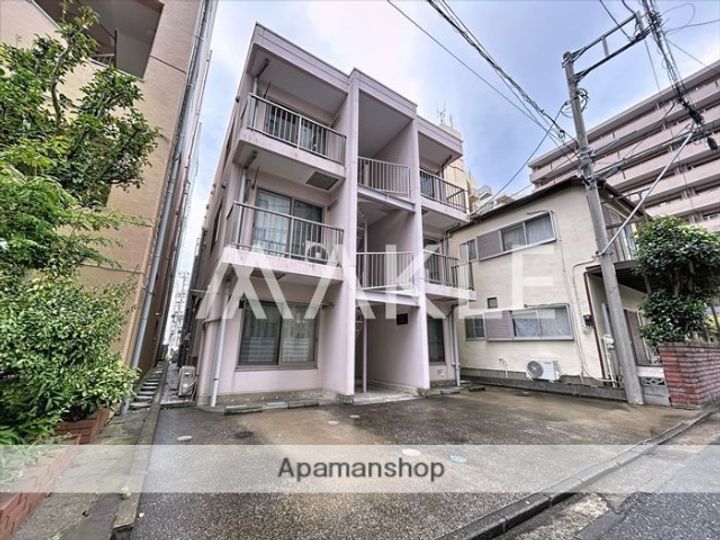 プレジデントマンション日の出町の外観