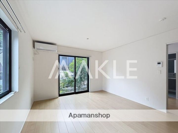 神奈川県鎌倉市佐助1丁目(一戸建)の賃貸物件戸建ての居間