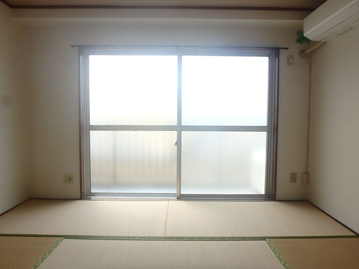 コーポ高橋302の居間