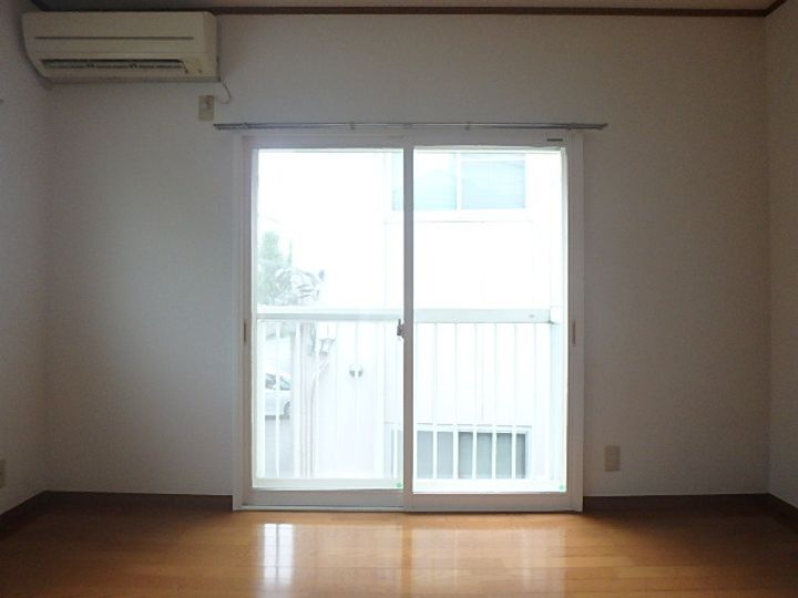 リトルハウス201の居間