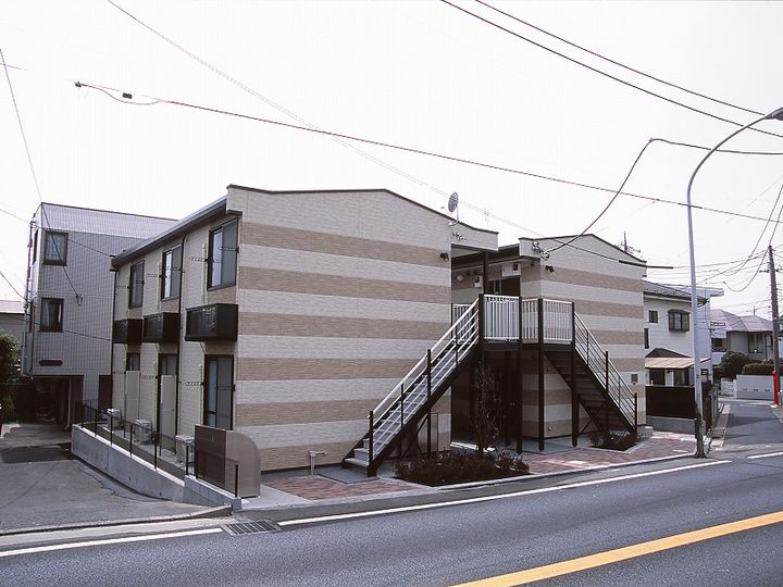 レオパレスルーナ スペランツァの外観