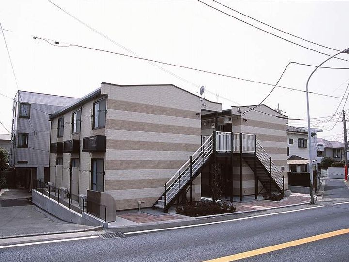 レオパレスルーナ スペランツァの外観