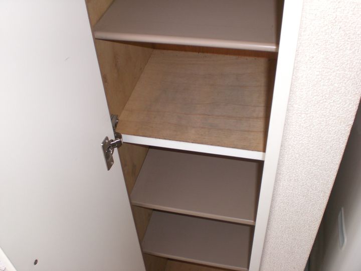 レオパレスルーナ スペランツァの玄関