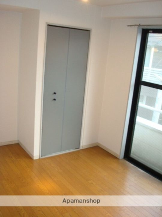 OAKハウス202の居間