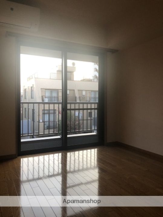 アン・ジュール302の内装