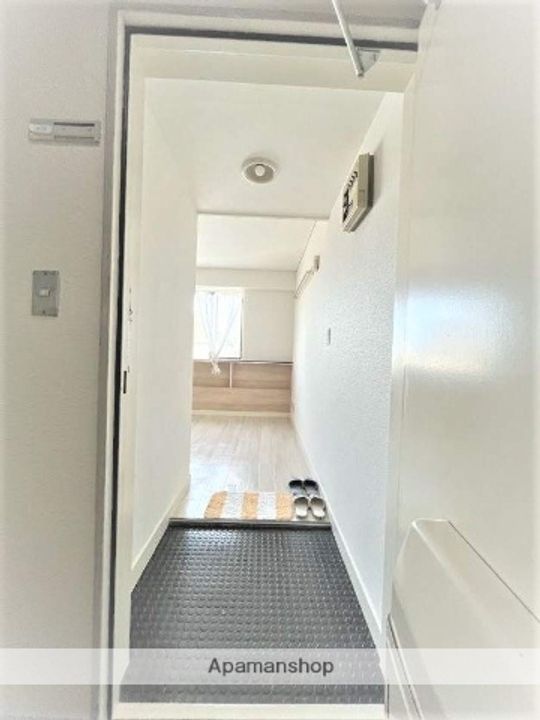 鶴田第一ビルの玄関