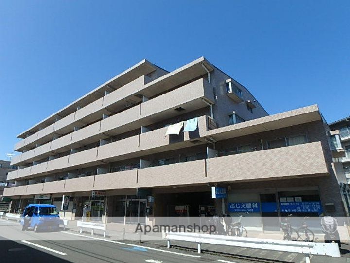 バードタウン7番館の外観