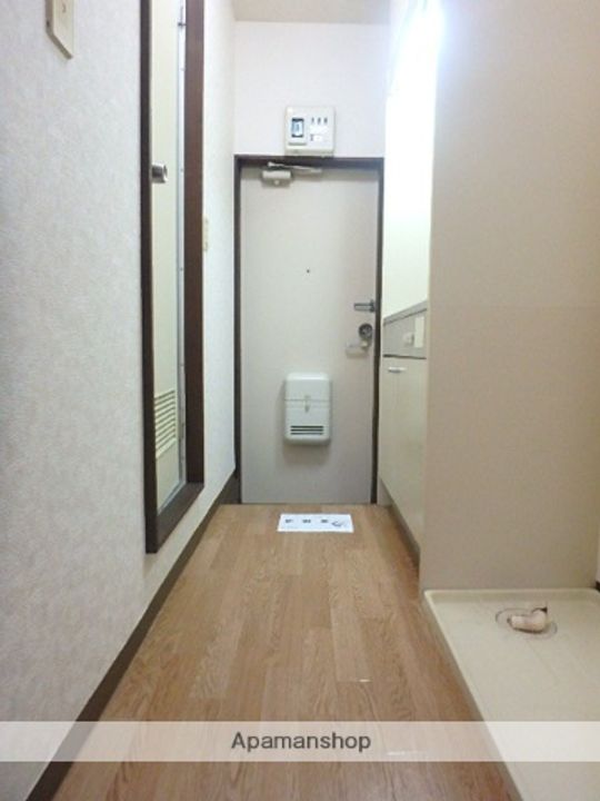 エストリバー102の内装