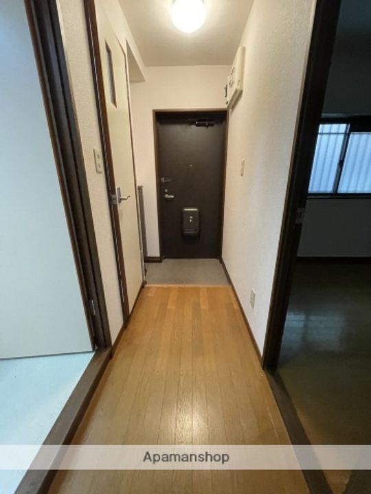 ラ・ソワレの玄関