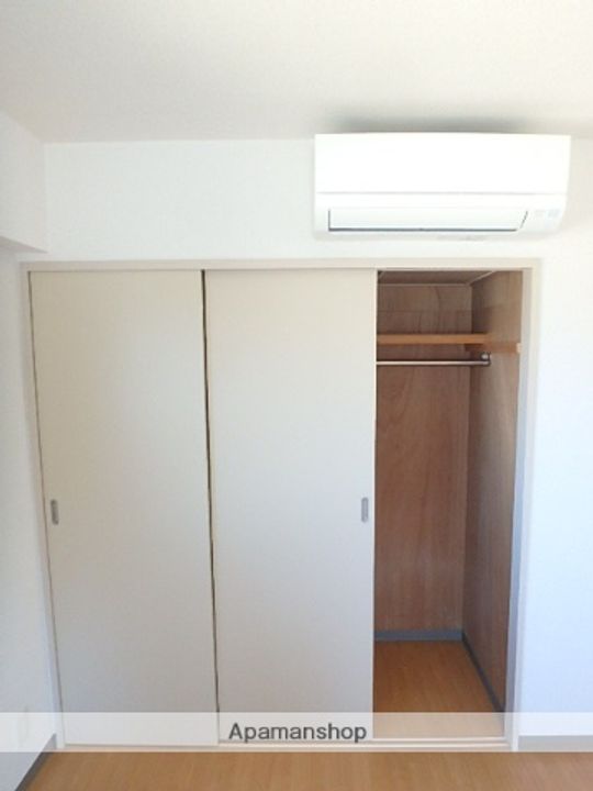 インシーズン向ヶ丘の内装