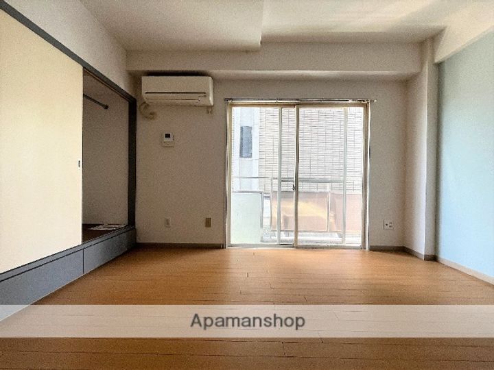 グランデュール髙橋の居間