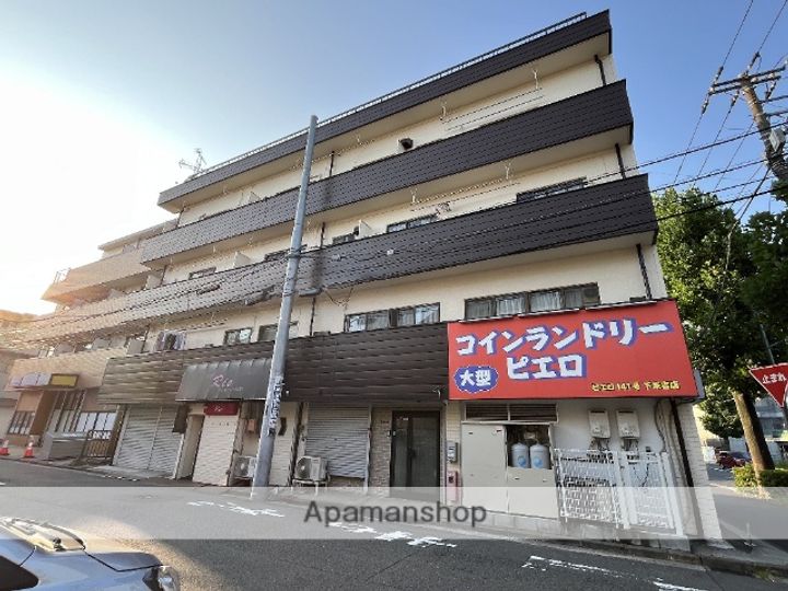 青木ビルの外観