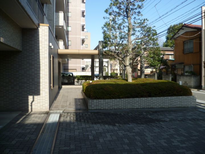 フレスコ川崎の外観