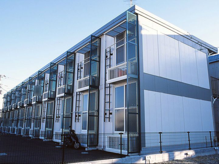 レオパレスプェルタ・デル・ソルの外観