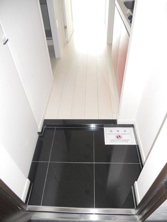 メインステージ多摩川Ⅲの玄関