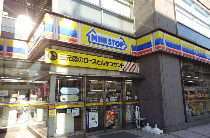 IWASAKI BLDGの周辺