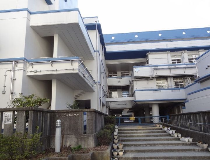 IWASAKI BLDGの周辺