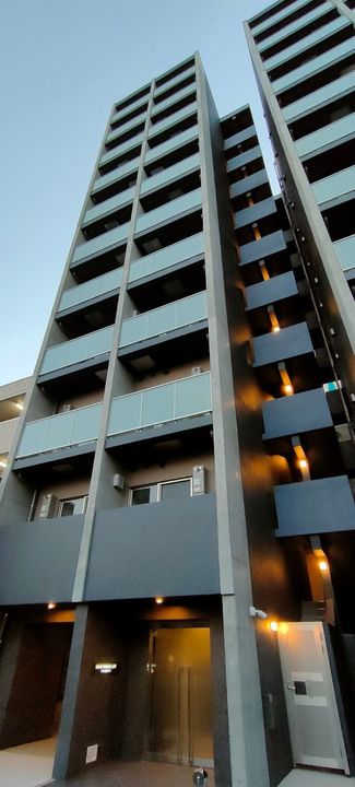 スパシエ横浜アルトの外観