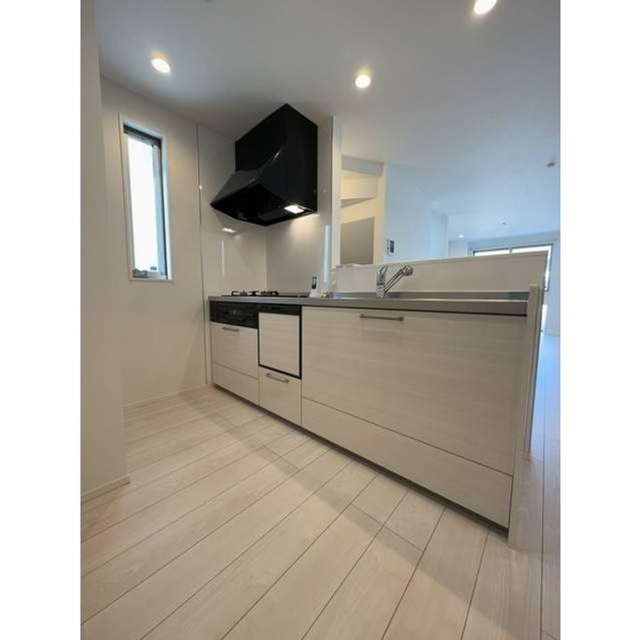 神奈川県横浜市旭区鶴ケ峰1丁目(一戸建)の賃貸物件のキッチン