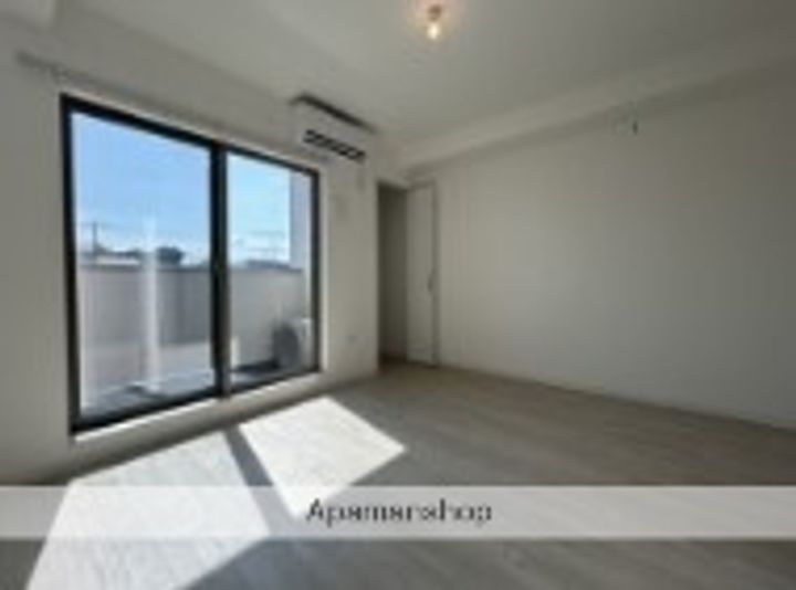 ジーメゾン伊勢原高森の居間