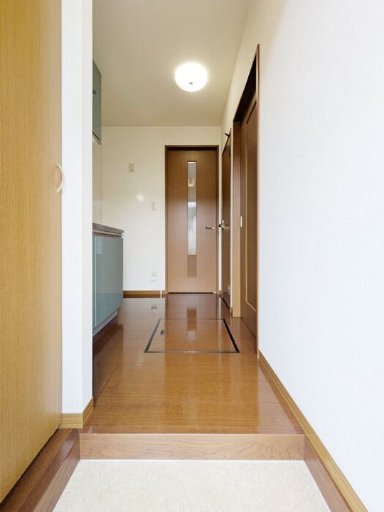 アレーナスMの玄関